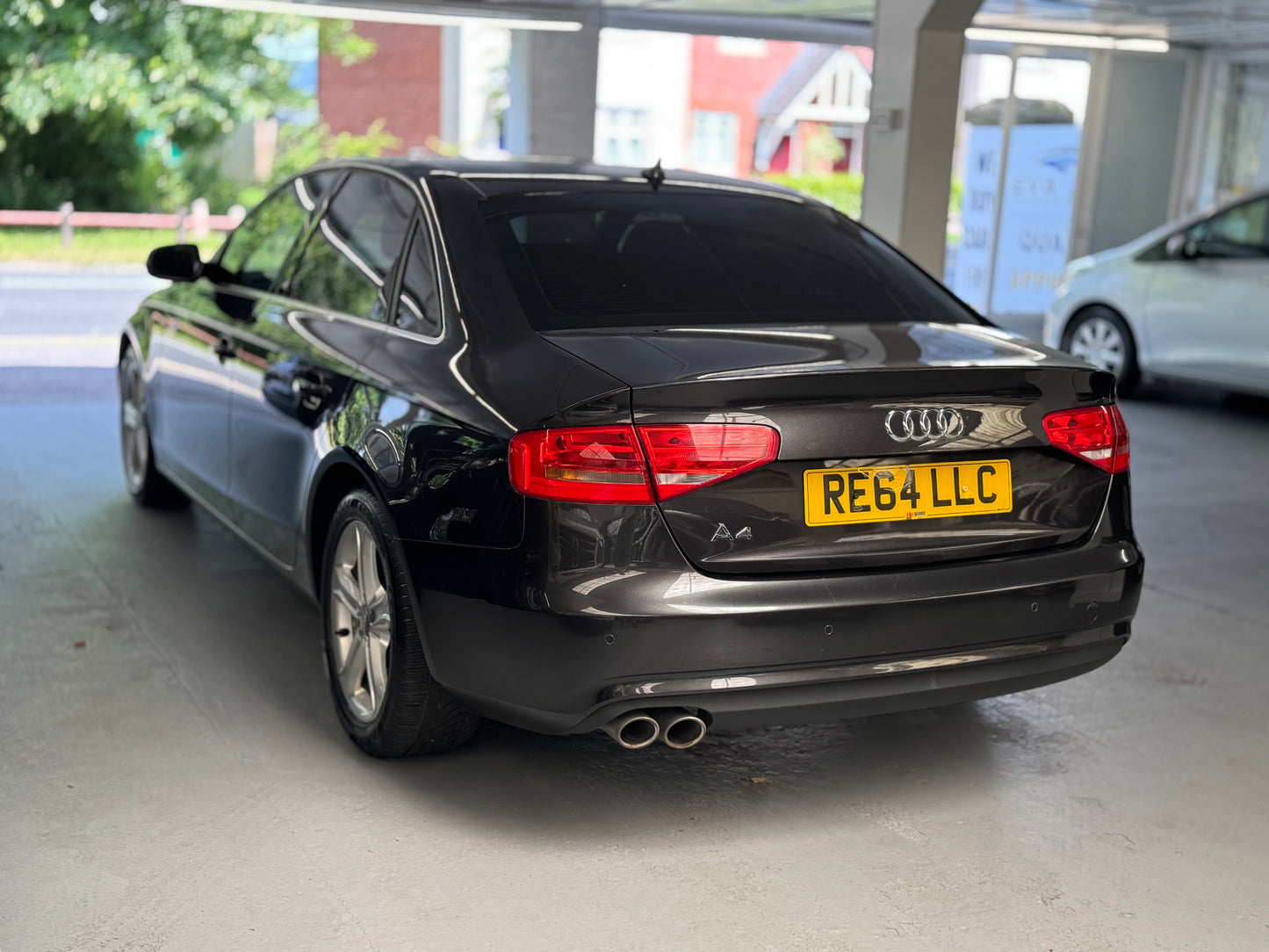 Audi A4 2.0 TDI SE Technik 2014