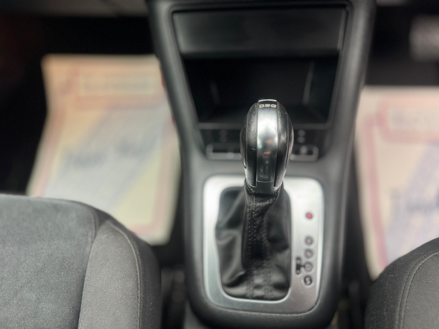 Volkswagen Tiguan 2.0 TDI BlueMotion Tech Sport DSG 4WD 2012