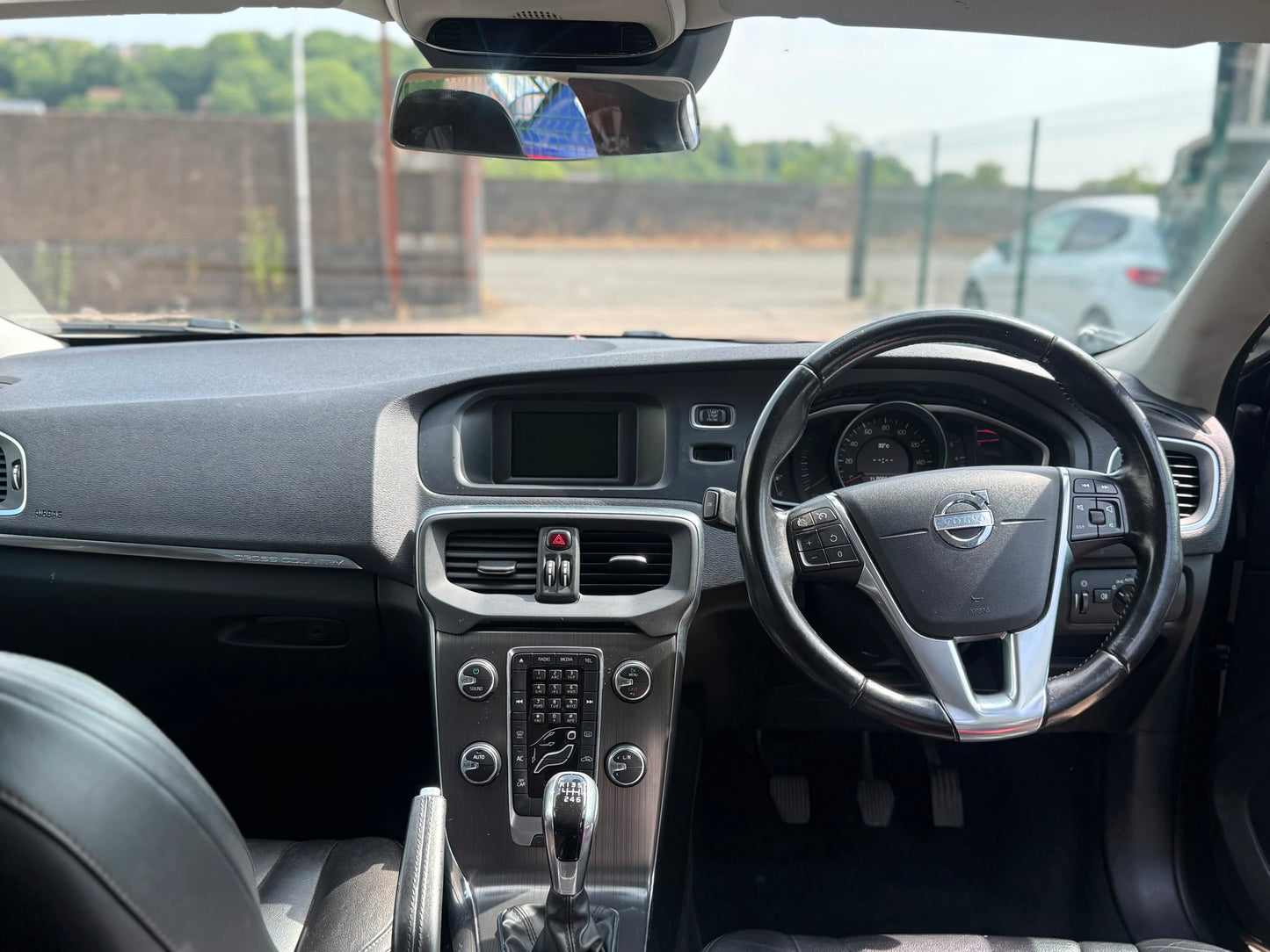 Volvo V40 Cross Country 1.6 D2 Lux Nav 2015