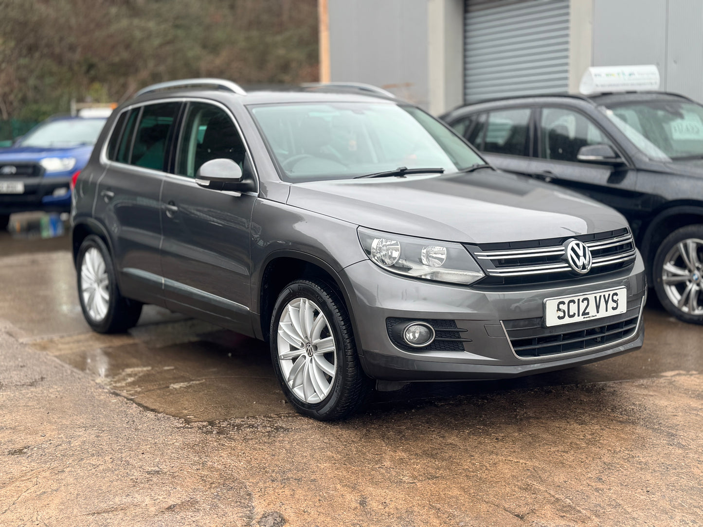 Volkswagen Tiguan 2.0 TDI BlueMotion Tech Sport DSG 4WD 2012