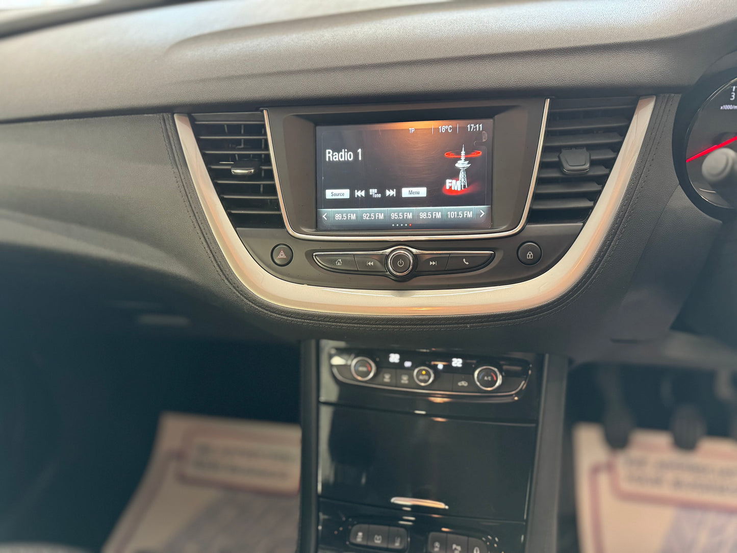 Vauxhall Grandland X 1.6 Turbo D BlueInjection SE Euro 6 2018