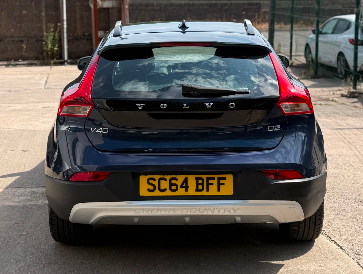Volvo V40 Cross Country 1.6 D2 Lux Nav 2015