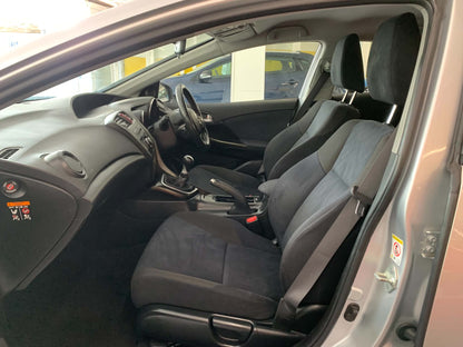 Honda Civic 1.8 i-VTEC ES 2012