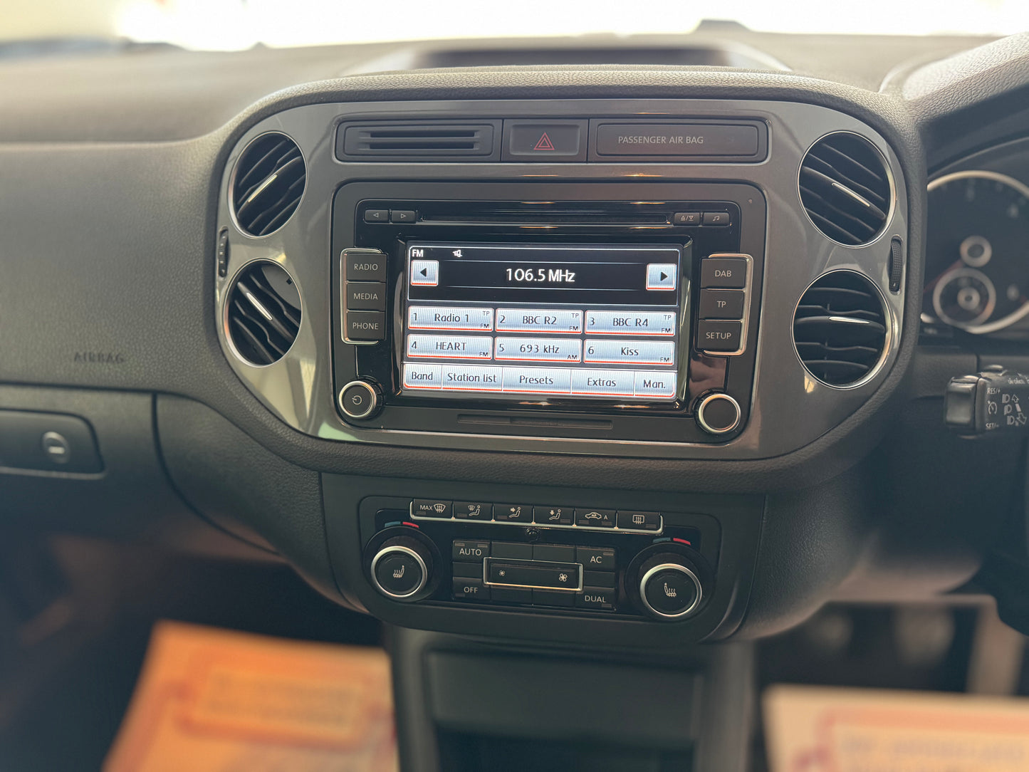 Volkswagen Tiguan 2.0 TDI BlueMotion Tech 4WD 2012