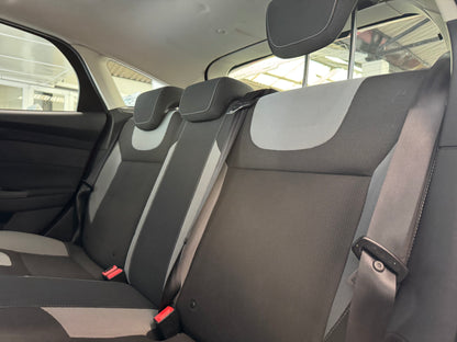 Ford Focus 1.6 Zetec 2012