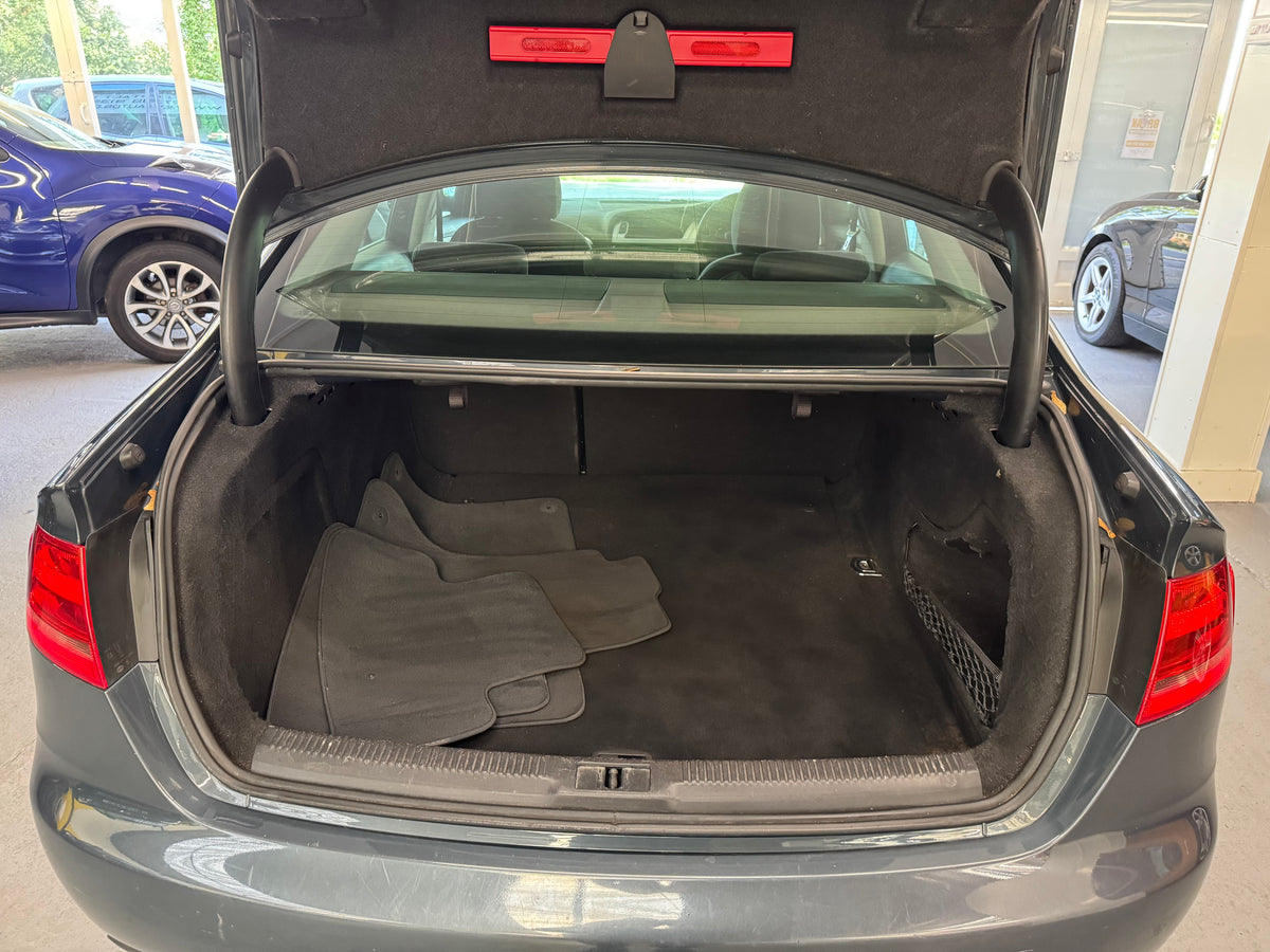 Audi A4 2.0 TDI Executive SE 2009