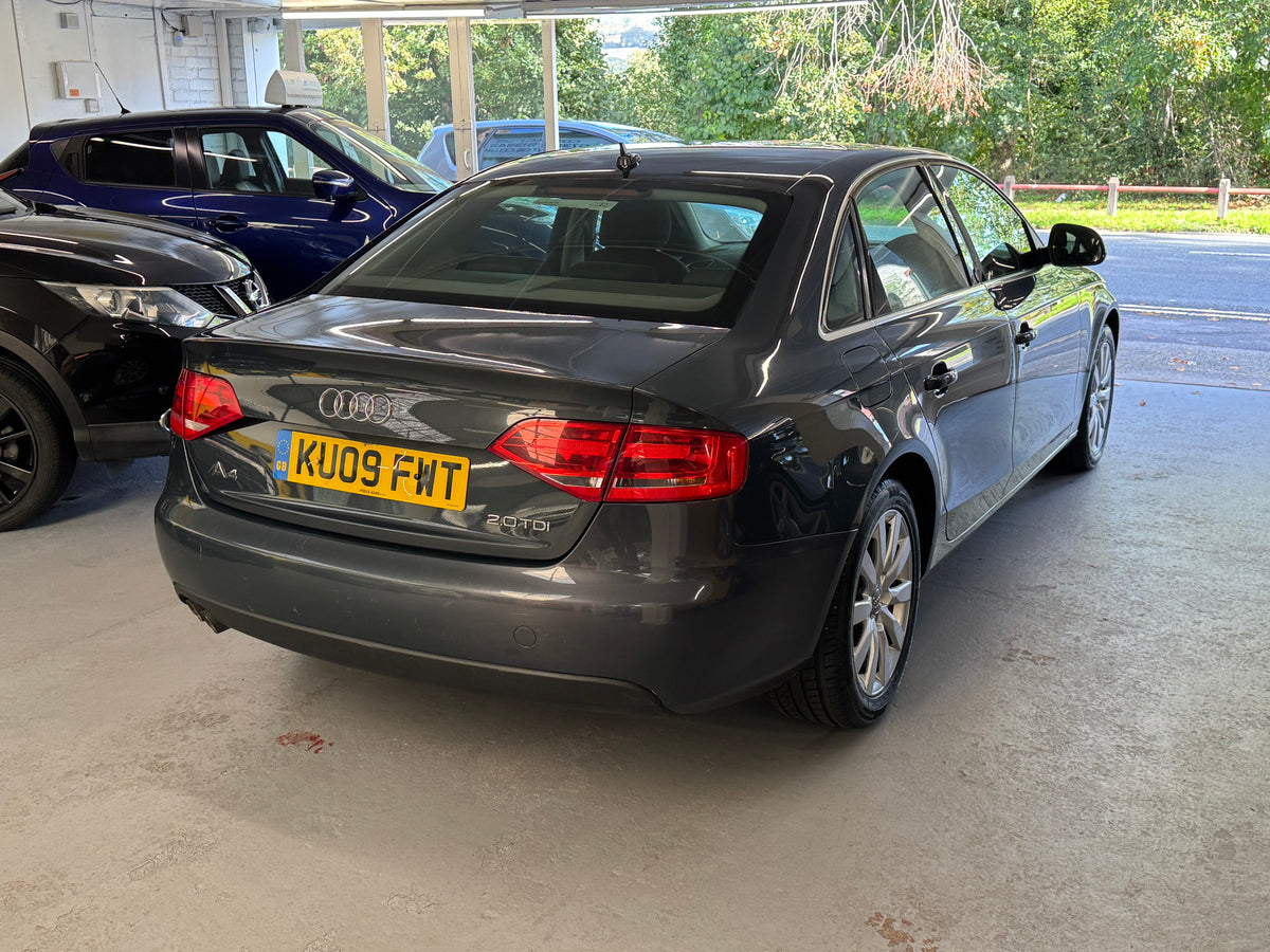 Audi A4 2.0 TDI Executive SE 2009