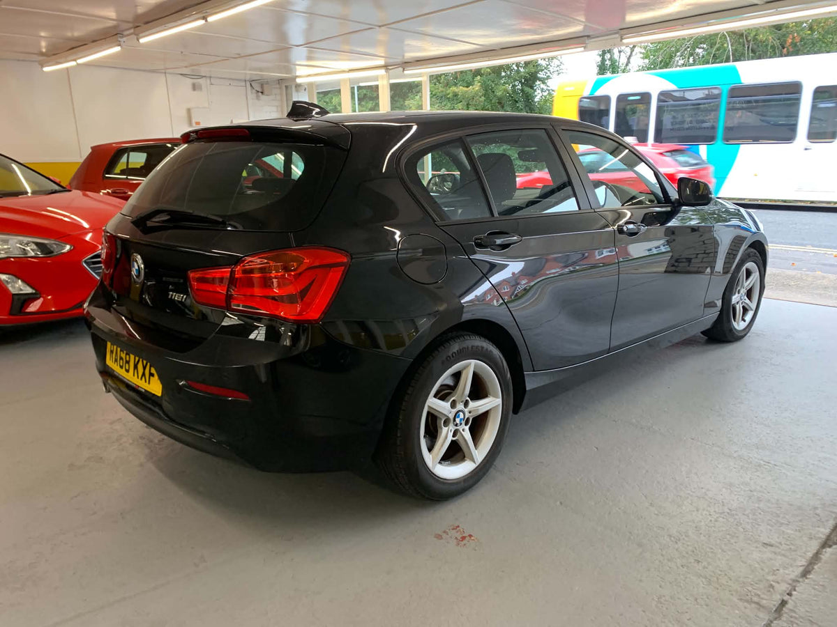 BMW 1 Series 1.5 118i SE Business Euro 6 2018